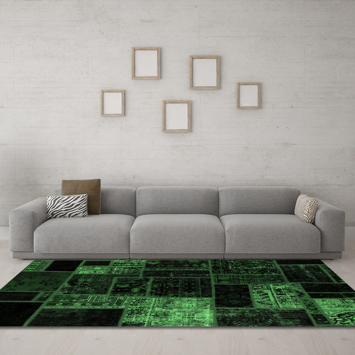 Machine Washable Patchwork Emerald Green Transitional Area Rugs in a Living Room,, wshabs2027emgrn