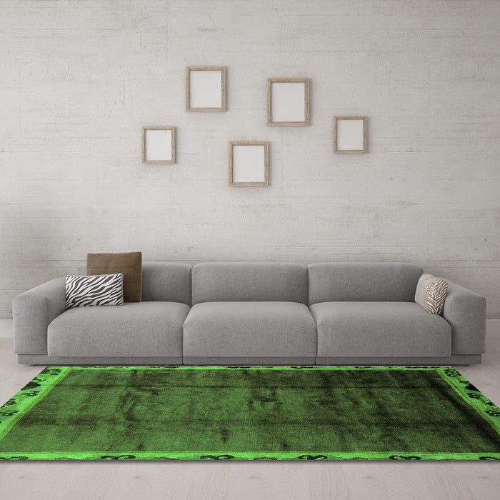 Machine Washable Abstract Green Modern Area Rugs in a Living Room,, wshabs2030grn