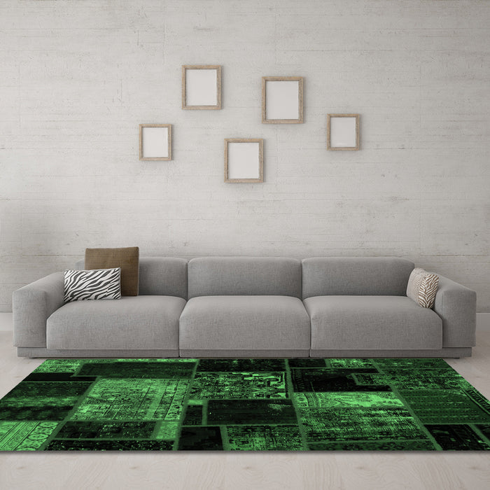 Machine Washable Patchwork Emerald Green Transitional Area Rugs in a Living Room,, wshabs2033emgrn
