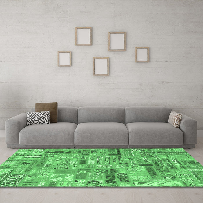 Machine Washable Patchwork Emerald Green Transitional Area Rugs in a Living Room,, wshabs2037emgrn