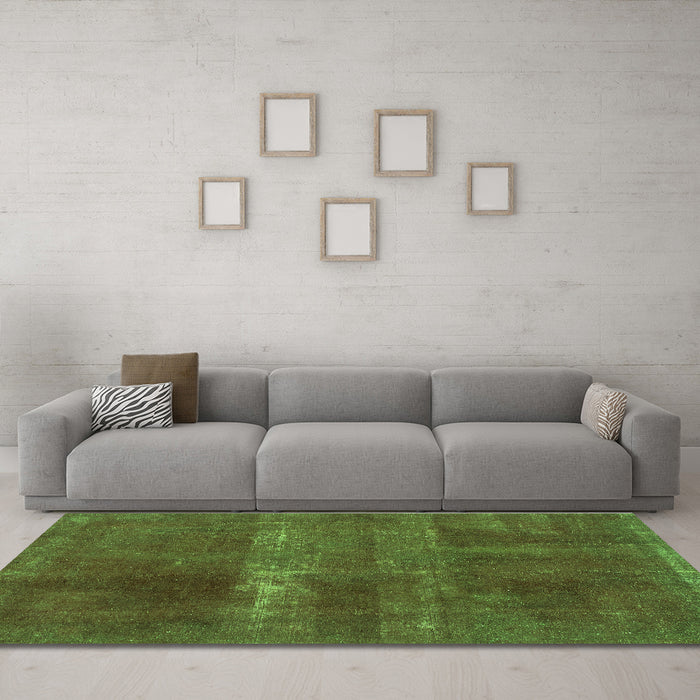 Machine Washable Abstract Green Modern Area Rugs in a Living Room,, wshabs2039grn