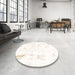 Round Abstract Floral White Beige Solid Rug in a Office, abs2040