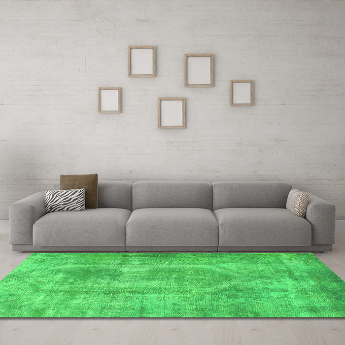 Machine Washable Abstract Green Modern Area Rugs in a Living Room,, wshabs2048grn