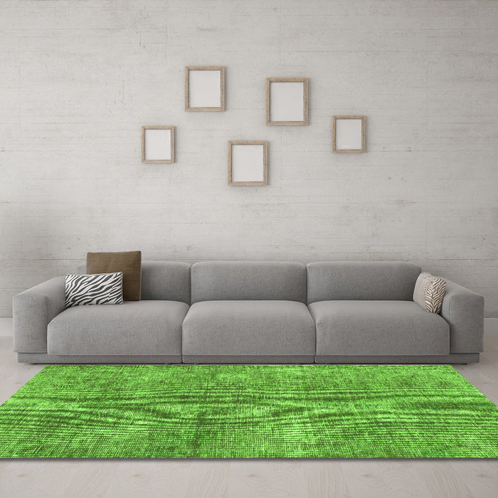 Machine Washable Abstract Green Modern Area Rugs in a Living Room,, wshabs2053grn
