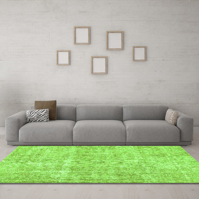 Machine Washable Abstract Green Modern Area Rugs in a Living Room,, wshabs2055grn