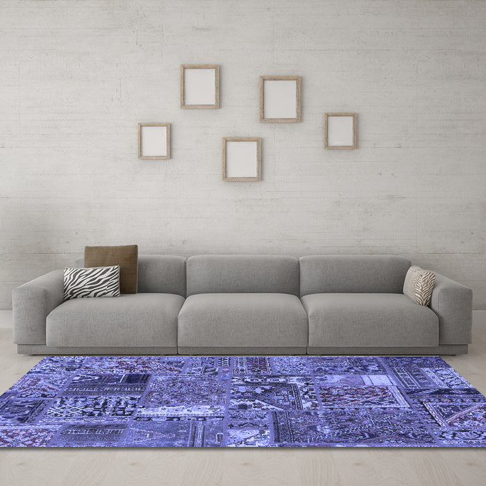 Machine Washable Patchwork Blue Transitional Rug in a Living Room, wshabs2057blu