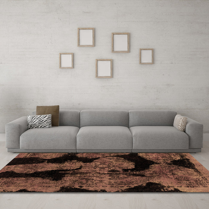 Machine Washable Abstract Brown Modern Rug in a Living Room,, wshabs2058brn