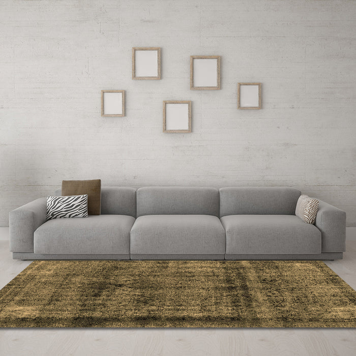 Machine Washable Abstract Brown Modern Rug in a Living Room,, wshabs2066brn