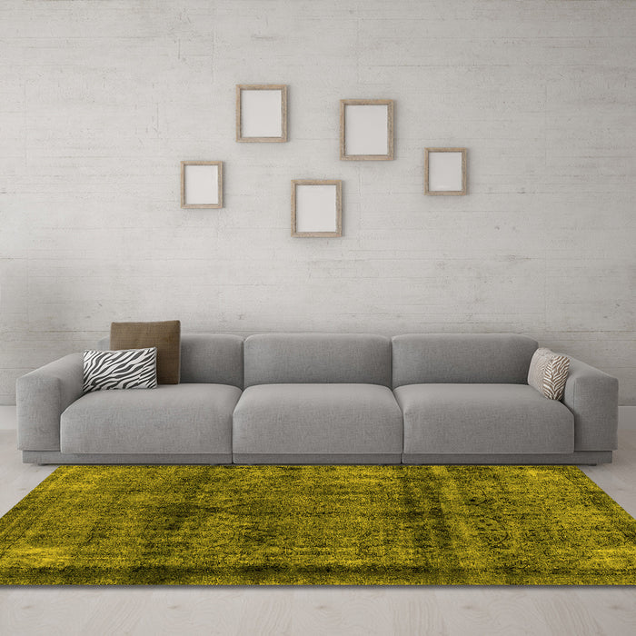 Machine Washable Abstract Yellow Modern Rug in a Living Room, wshabs2066yw