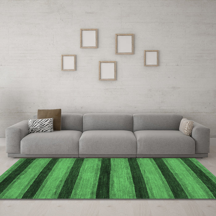 Machine Washable Abstract Emerald Green Modern Area Rugs in a Living Room,, wshabs206emgrn