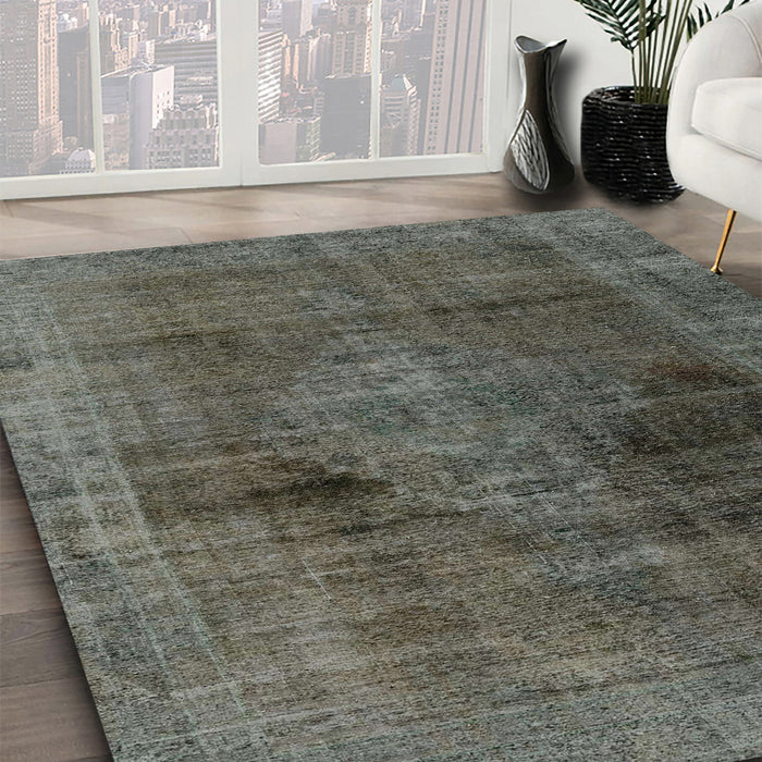 Machine Washable Abstract Western Charcoal Gray Rug in a Family Room, wshabs2073