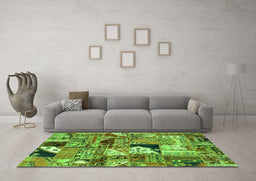 Machine Washable Patchwork Green Transitional Area Rugs in a Living Room,, wshabs2077grn