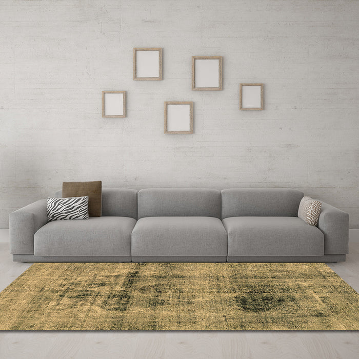 Machine Washable Abstract Brown Modern Rug in a Living Room,, wshabs2087brn