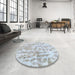 Round Machine Washable Abstract Cloud Gray Rug in a Office, wshabs2095