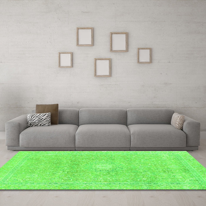 Machine Washable Abstract Green Modern Area Rugs in a Living Room,, wshabs2102grn