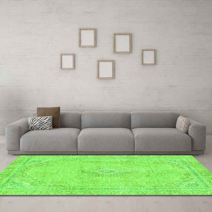 Machine Washable Abstract Green Modern Area Rugs in a Living Room,, wshabs2103grn