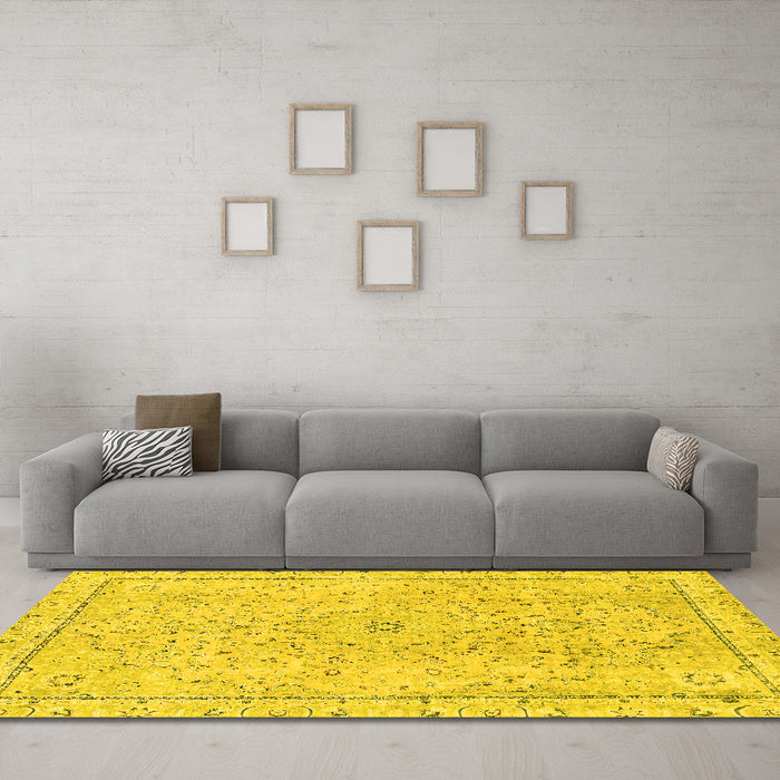Machine Washable Abstract Yellow Modern Rug in a Living Room, wshabs2108yw