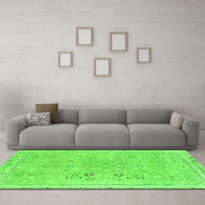 Machine Washable Abstract Green Modern Area Rugs in a Living Room,, wshabs2115grn