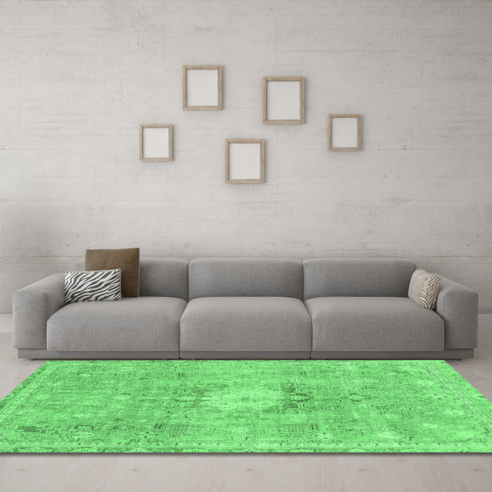 Machine Washable Abstract Emerald Green Modern Area Rugs in a Living Room,, wshabs2119emgrn