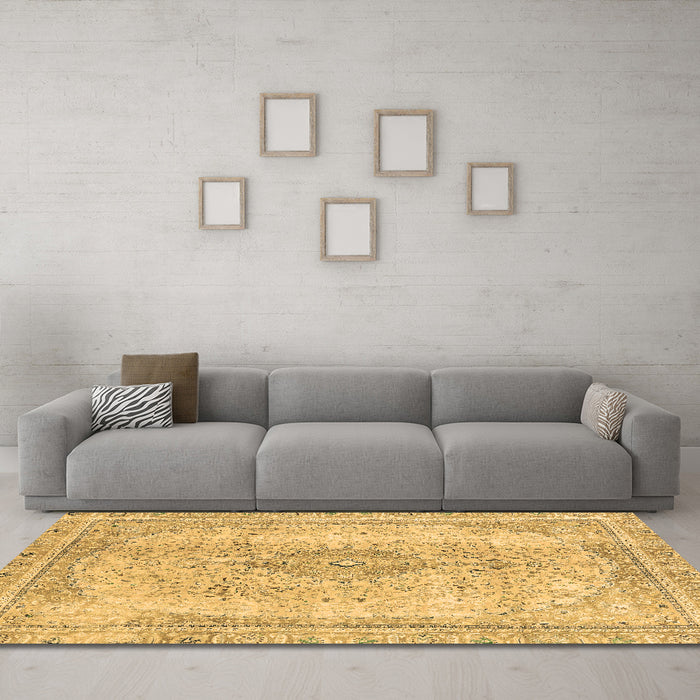 Machine Washable Abstract Brown Modern Rug in a Living Room,, wshabs2120brn