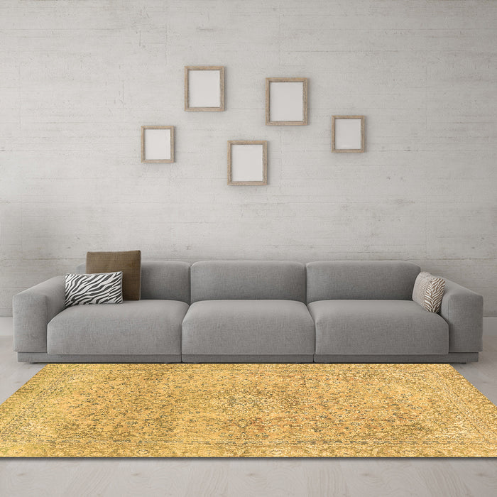 Machine Washable Abstract Brown Modern Rug in a Living Room,, wshabs2122brn