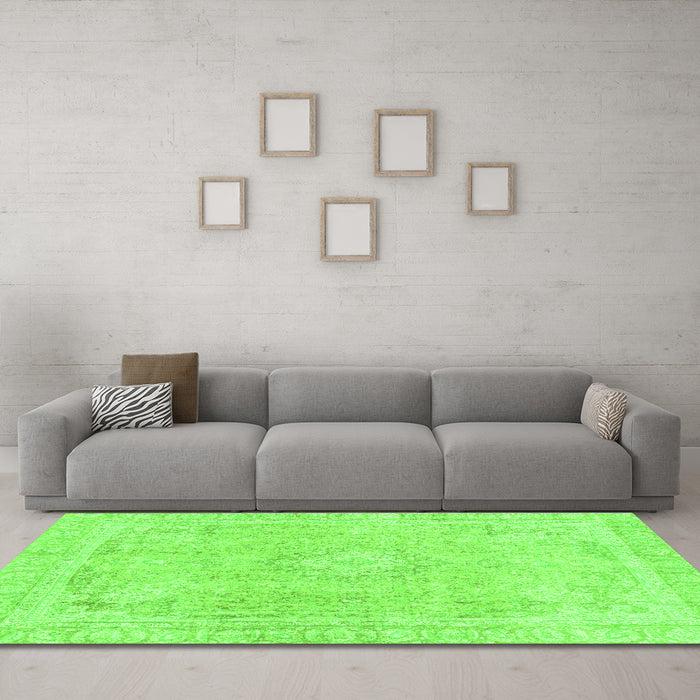 Machine Washable Abstract Green Modern Area Rugs in a Living Room,, wshabs2124grn