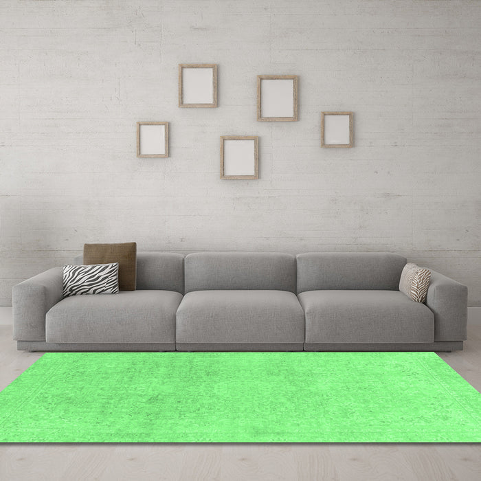 Machine Washable Abstract Emerald Green Modern Area Rugs in a Living Room,, wshabs2125emgrn