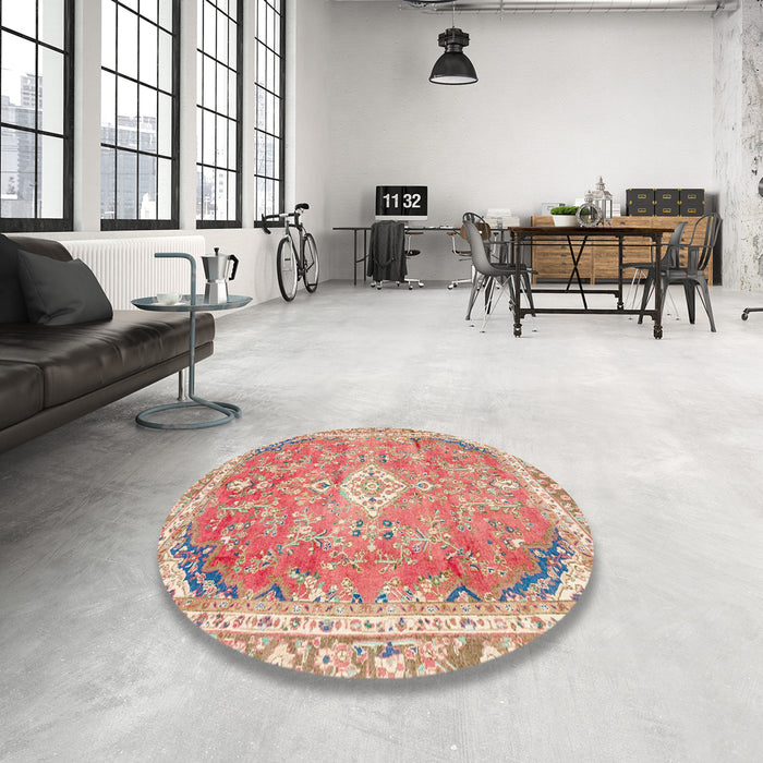 Round Machine Washable Abstract Brown Rug in a Office, wshabs2130