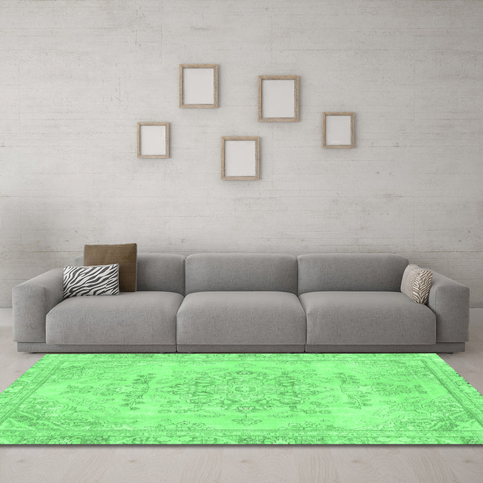 Machine Washable Abstract Emerald Green Modern Area Rugs in a Living Room,, wshabs2132emgrn