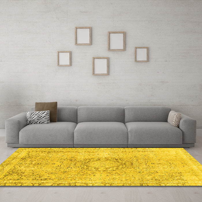 Machine Washable Abstract Yellow Modern Rug in a Living Room, wshabs2133yw