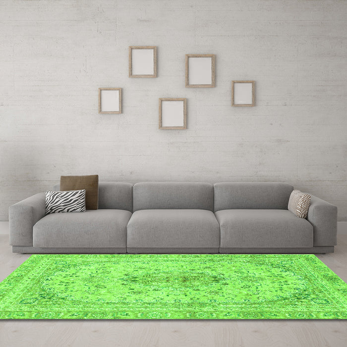 Machine Washable Abstract Green Modern Area Rugs in a Living Room,, wshabs2134grn