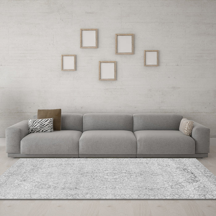 Machine Washable Abstract Gray Modern Rug in a Living Room,, wshabs2135gry
