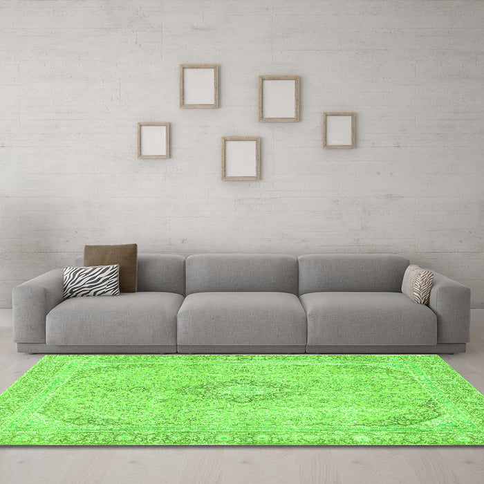 Machine Washable Abstract Green Modern Area Rugs in a Living Room,, wshabs2139grn