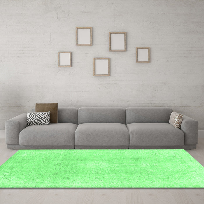 Machine Washable Abstract Emerald Green Modern Area Rugs in a Living Room,, wshabs2143emgrn