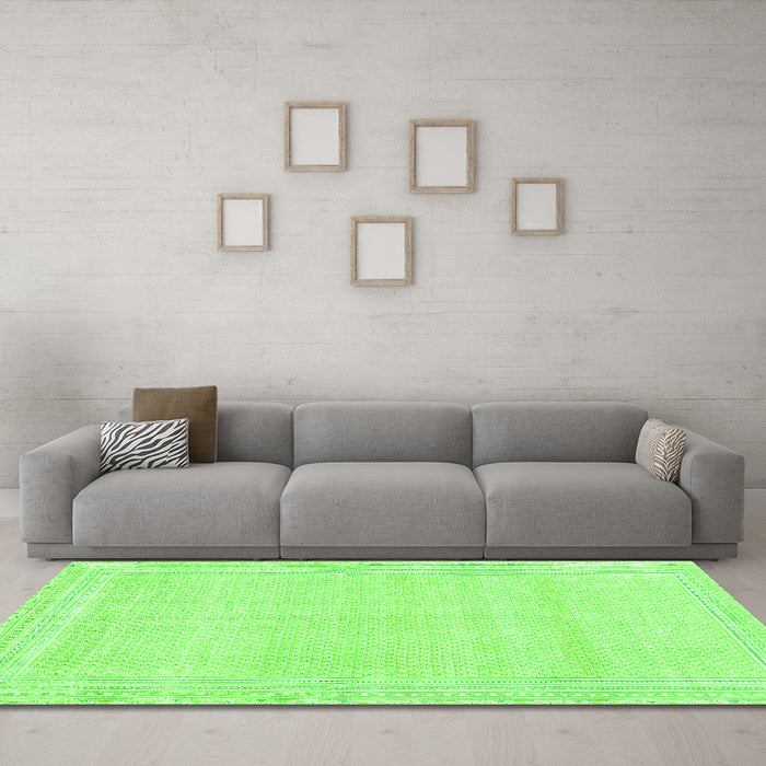 Machine Washable Abstract Green Modern Area Rugs in a Living Room,, wshabs2145grn
