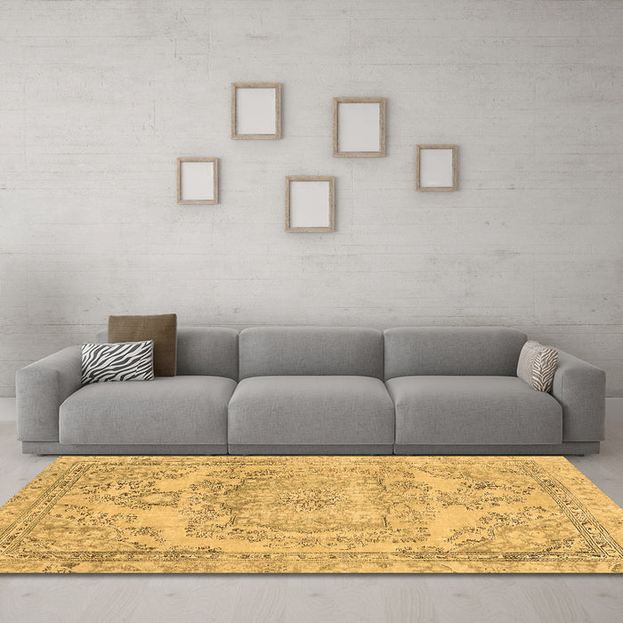 Machine Washable Abstract Brown Modern Rug in a Living Room,, wshabs2146brn