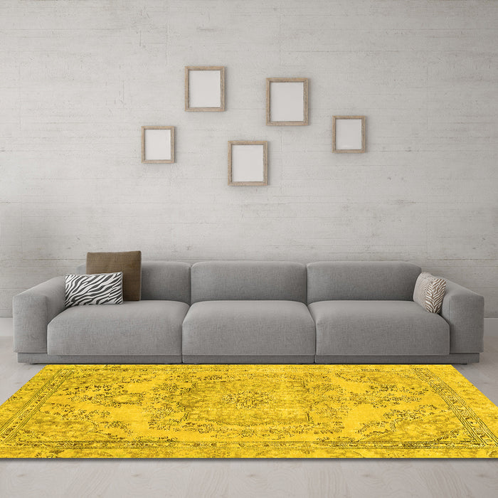 Machine Washable Abstract Yellow Modern Rug in a Living Room, wshabs2146yw