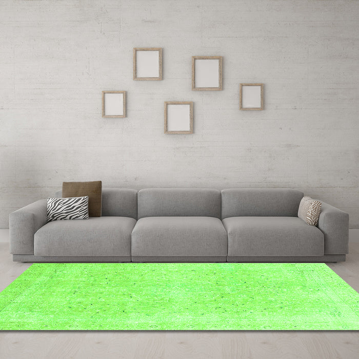 Machine Washable Abstract Green Modern Area Rugs in a Living Room,, wshabs2156grn