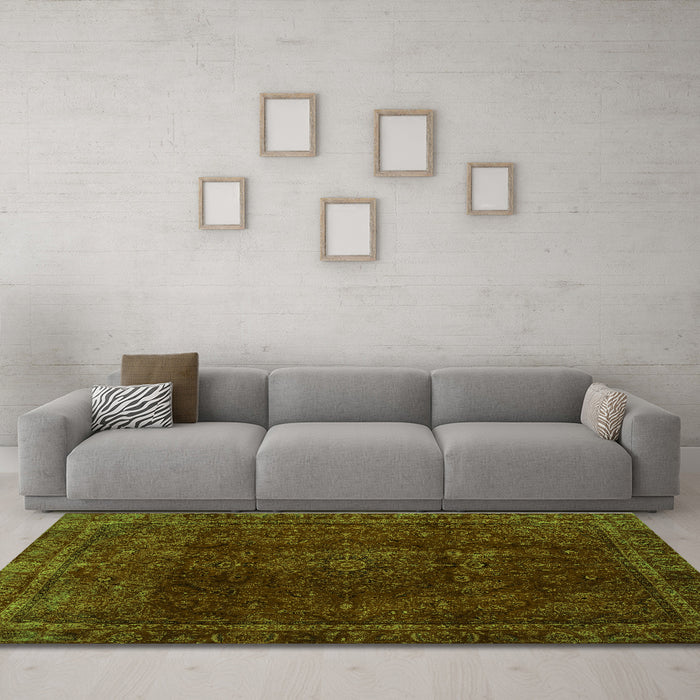 Machine Washable Abstract Green Modern Area Rugs in a Living Room,, wshabs2158grn