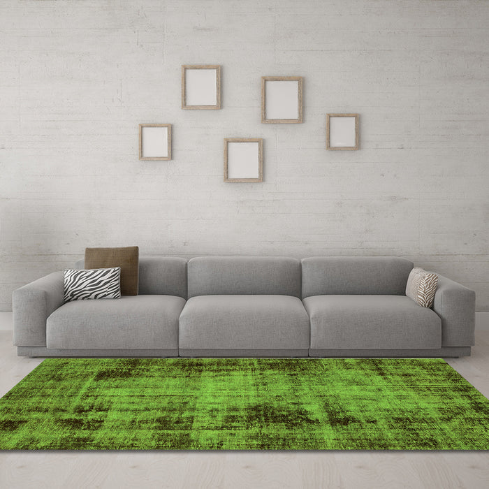 Machine Washable Abstract Green Modern Area Rugs in a Living Room,, wshabs2165grn