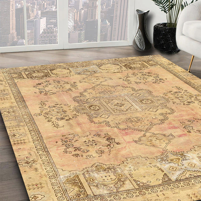 Machine Washable Abstract Chrome Gold Yellow Rug in a Family Room, wshabs2167