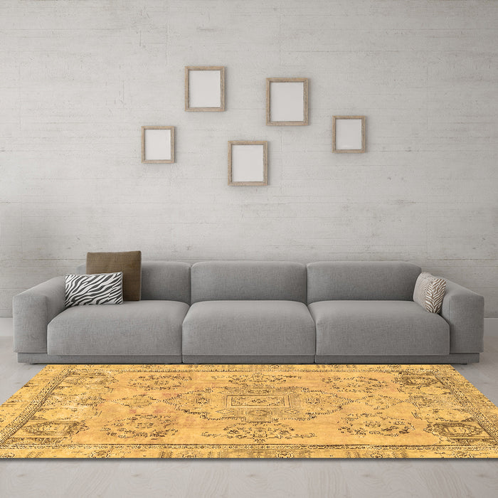 Machine Washable Abstract Brown Modern Rug in a Living Room,, wshabs2167brn