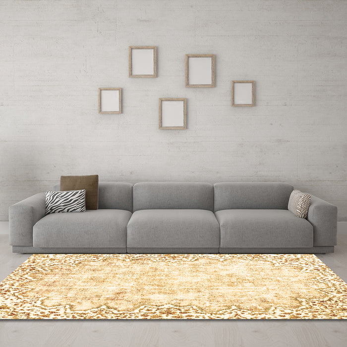 Machine Washable Abstract Brown Modern Rug in a Living Room,, wshabs2171brn