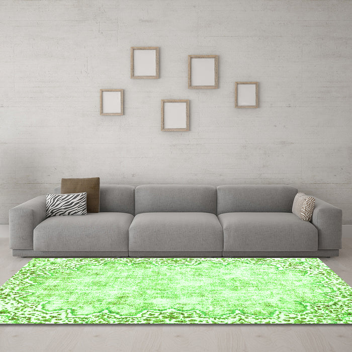 Machine Washable Abstract Green Modern Area Rugs in a Living Room,, wshabs2171grn
