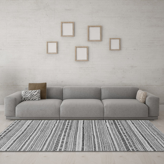 Machine Washable Abstract Gray Modern Rug in a Living Room,, wshabs2174gry