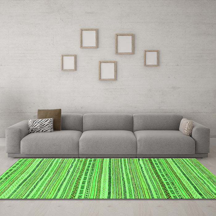 Machine Washable Abstract Green Modern Area Rugs in a Living Room,, wshabs2174grn