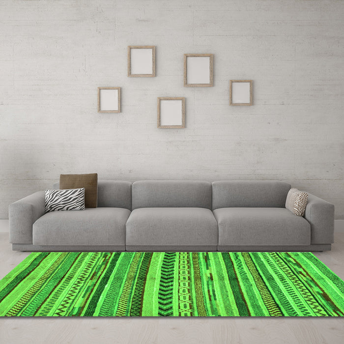 Machine Washable Abstract Green Modern Area Rugs in a Living Room,, wshabs2179grn