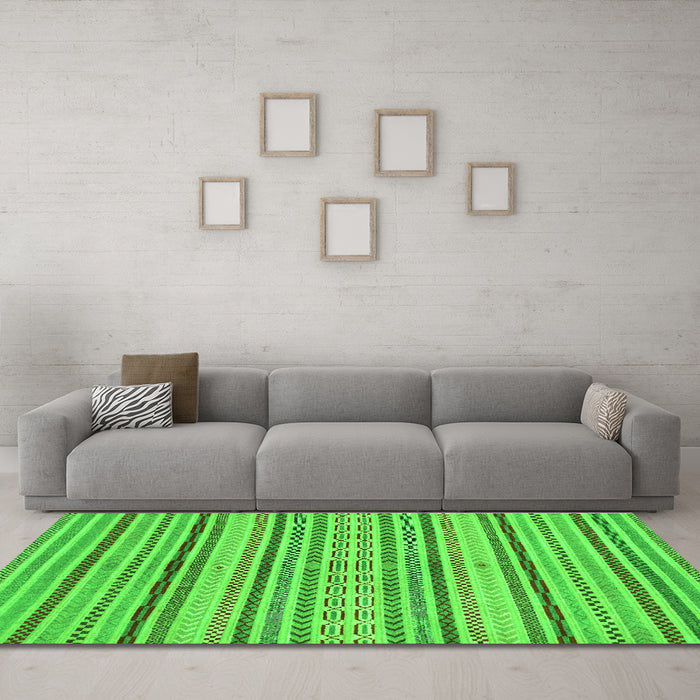 Machine Washable Abstract Green Modern Area Rugs in a Living Room,, wshabs2185grn