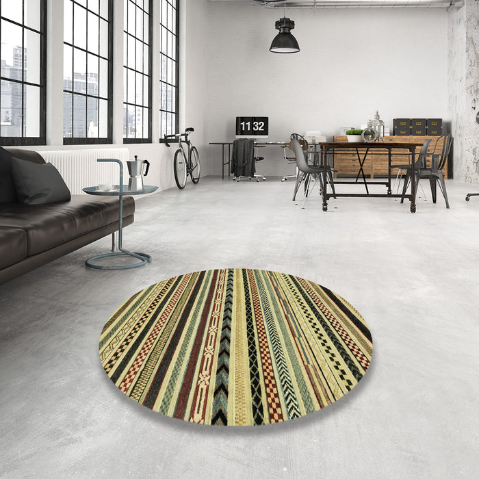 Round Machine Washable Abstract Metallic Gold Rug in a Office, wshabs2187