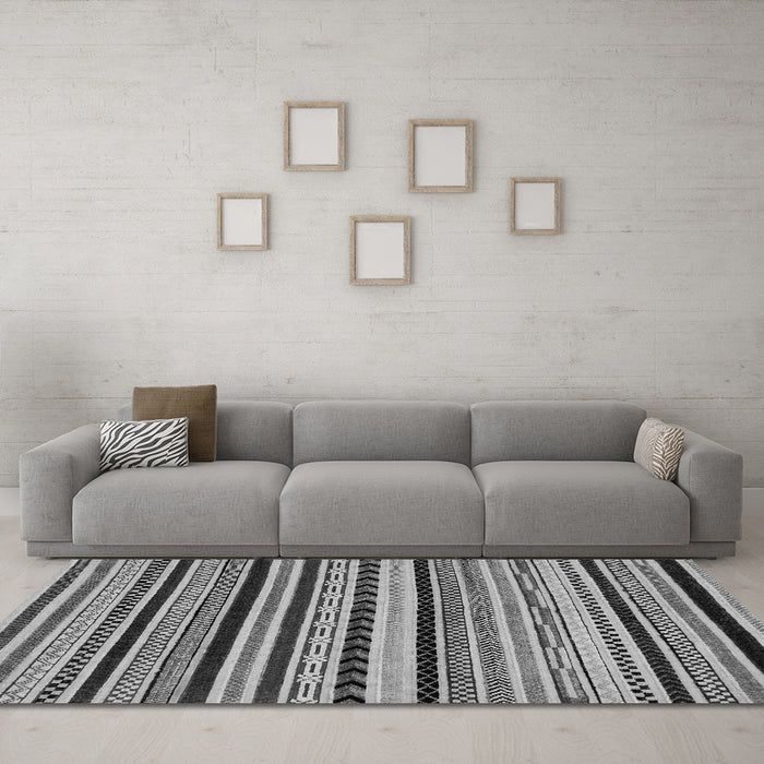 Machine Washable Abstract Gray Modern Rug in a Living Room,, wshabs2187gry